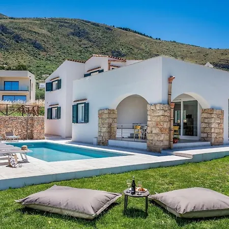 Coraline - Castellammare Villa Balata di Baida